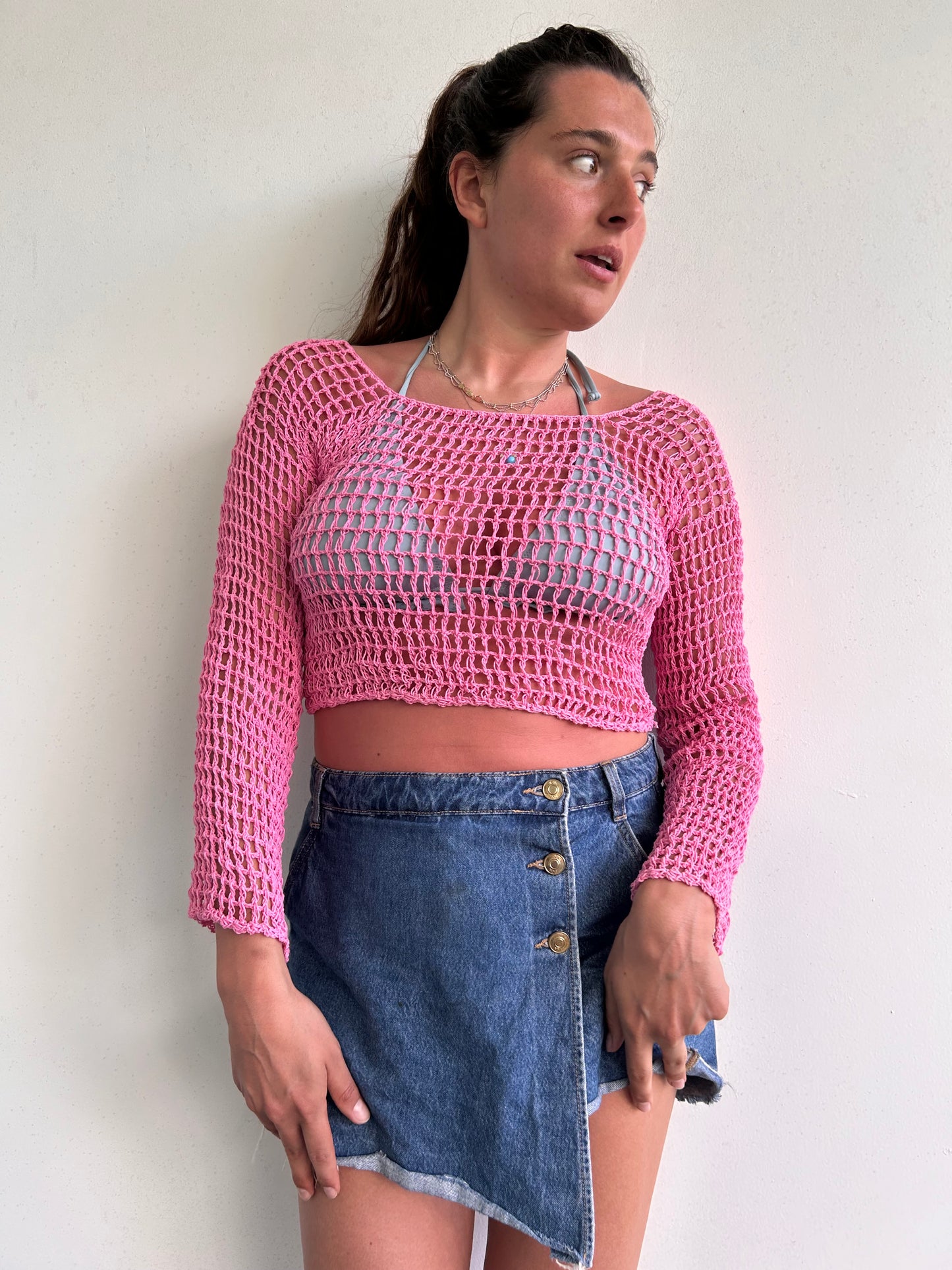 Bubblegum pink crochet flare sleeve long sleeve top (M/L)