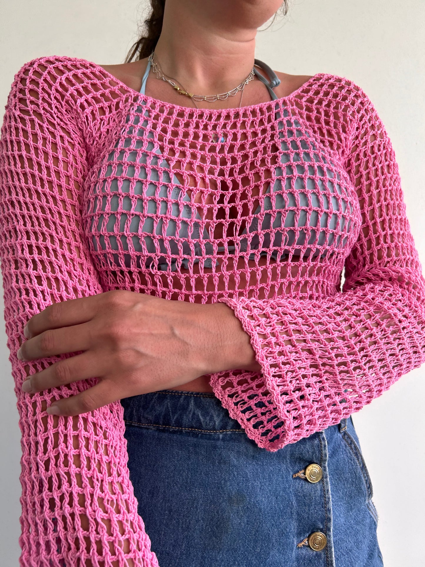 Bubblegum pink crochet flare sleeve long sleeve top (M/L)