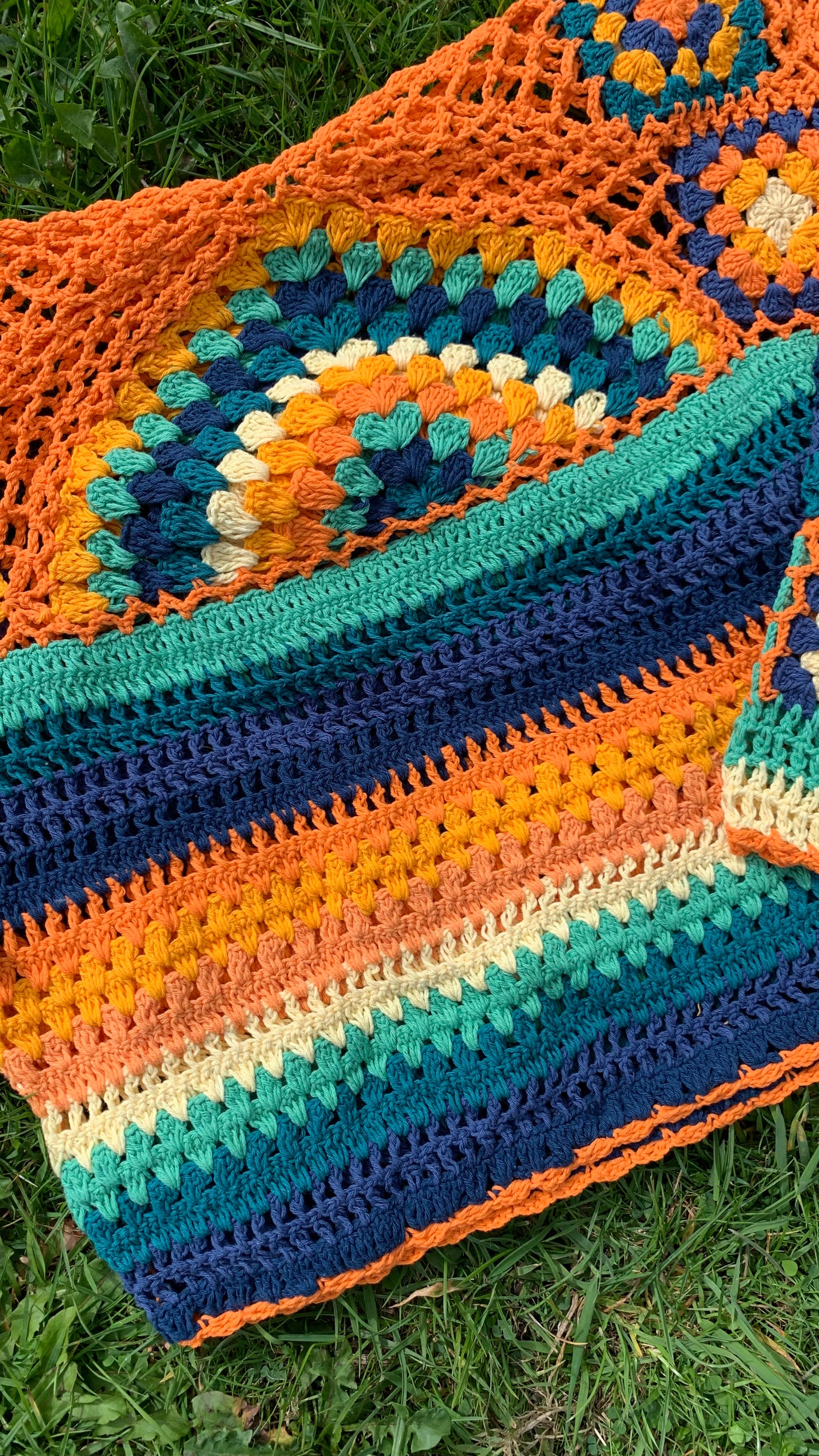 Ziggy cropped Jumper in Firefly