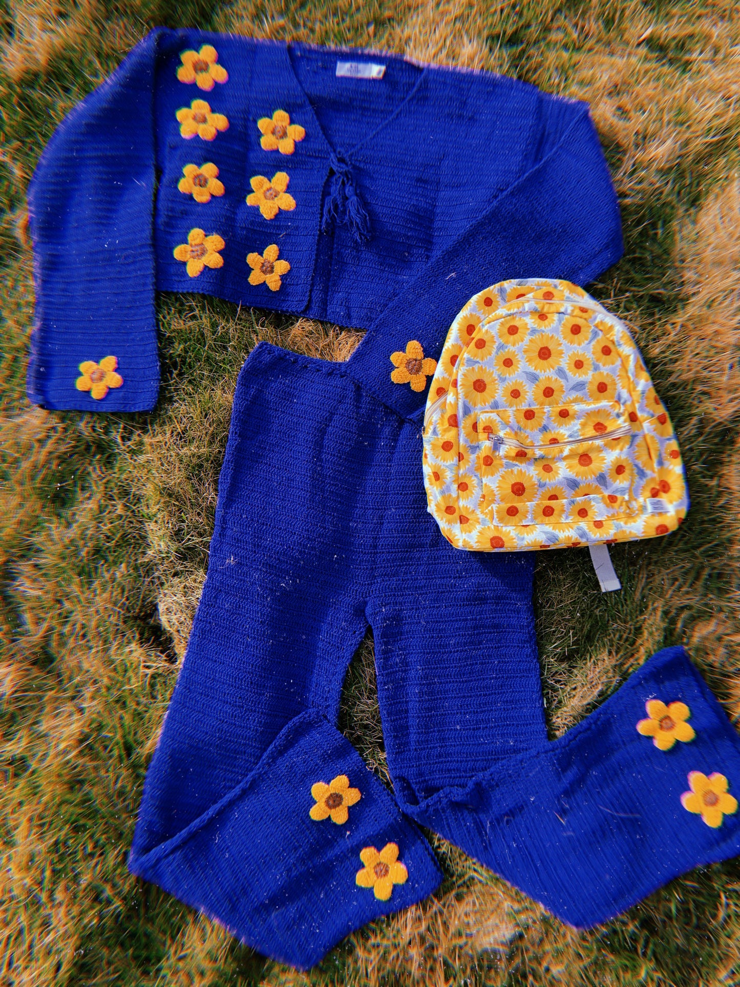 DAPHNE Blue & Yellow Flares