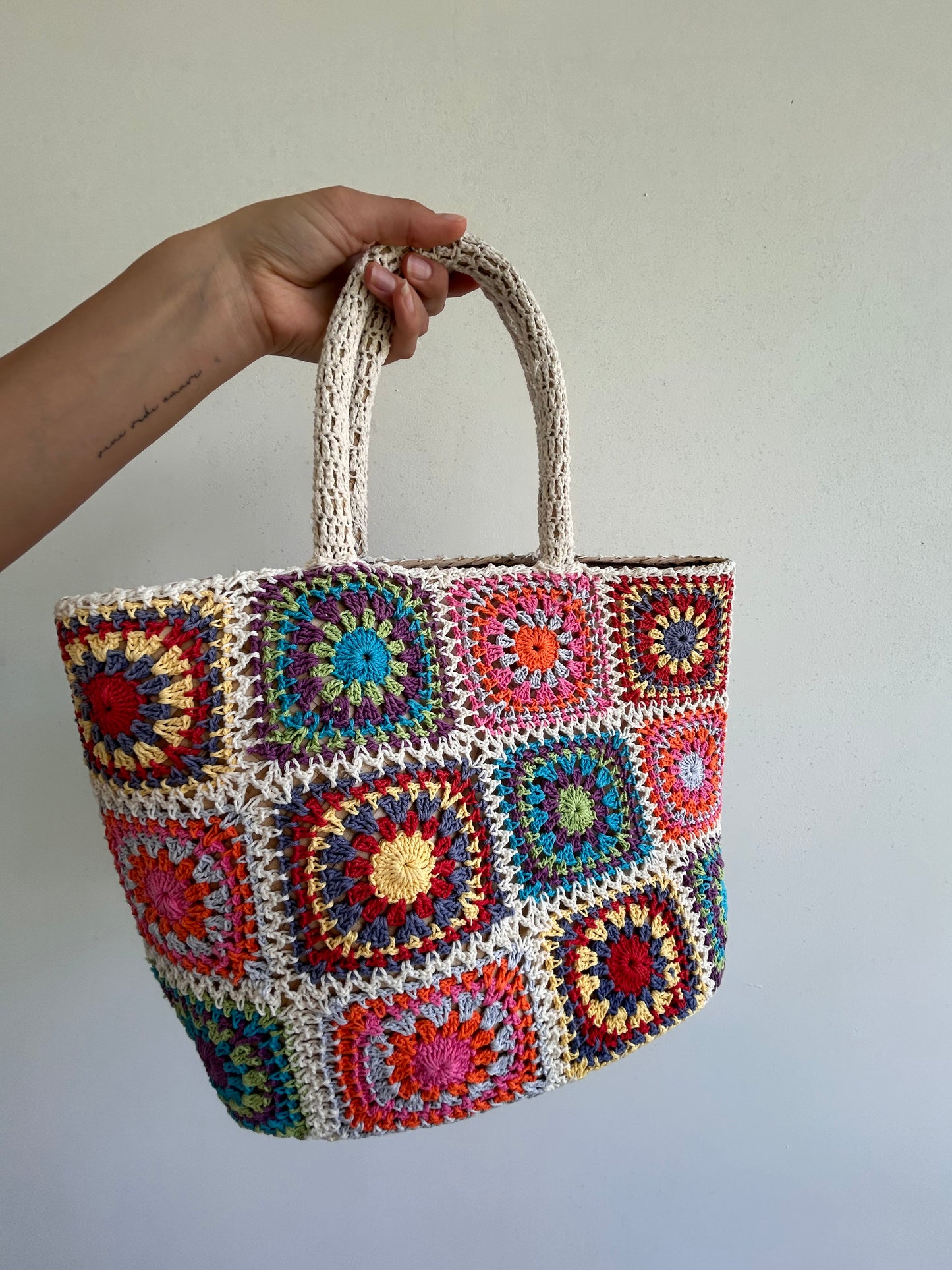 Crochet wicker tote beach bag (rounder)