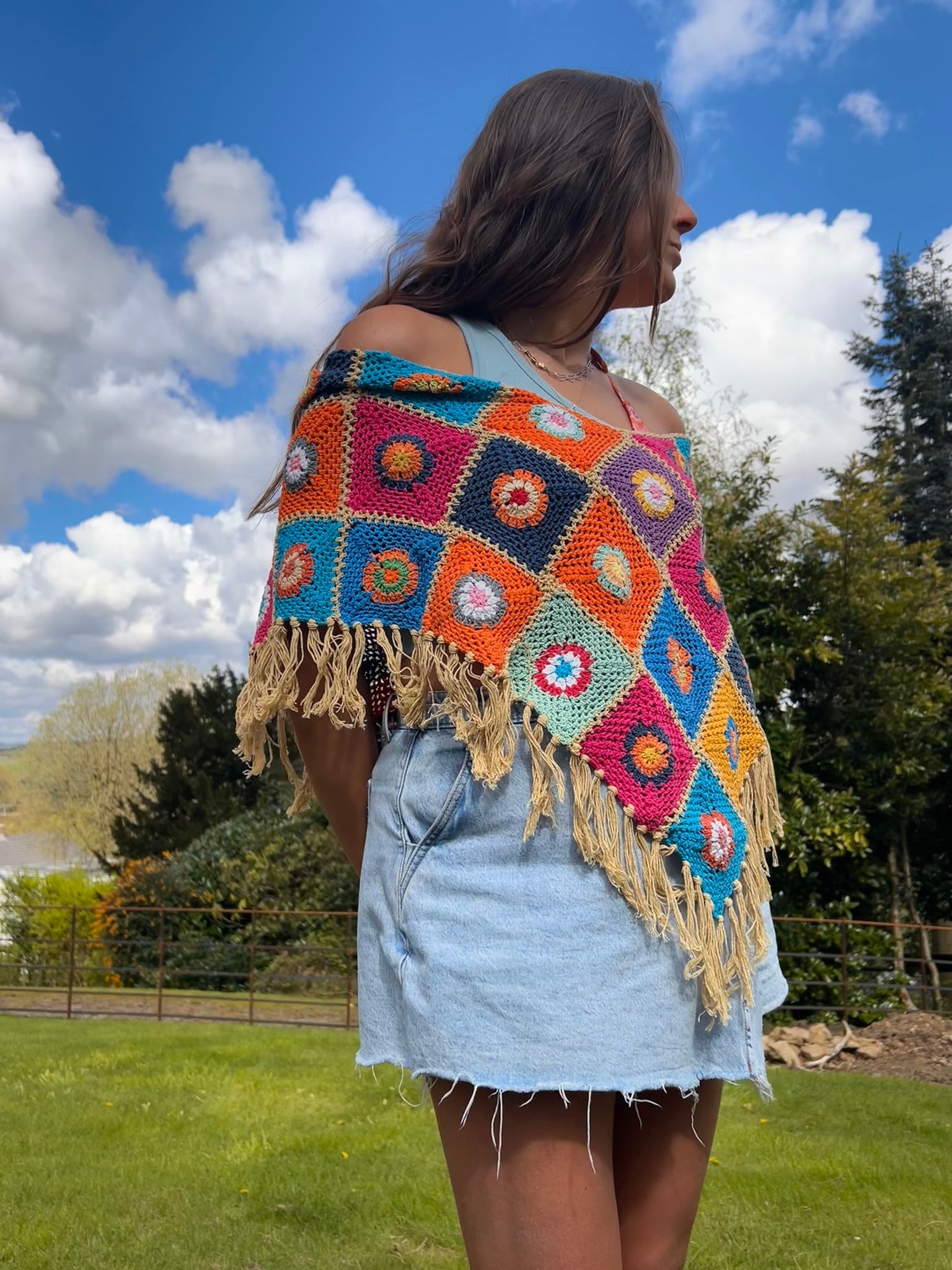 Granny square & tassel poncho