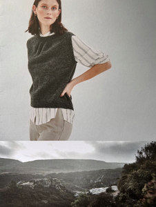 Digital Erika Knight Grimshaw round neck knitted vest S / M / L