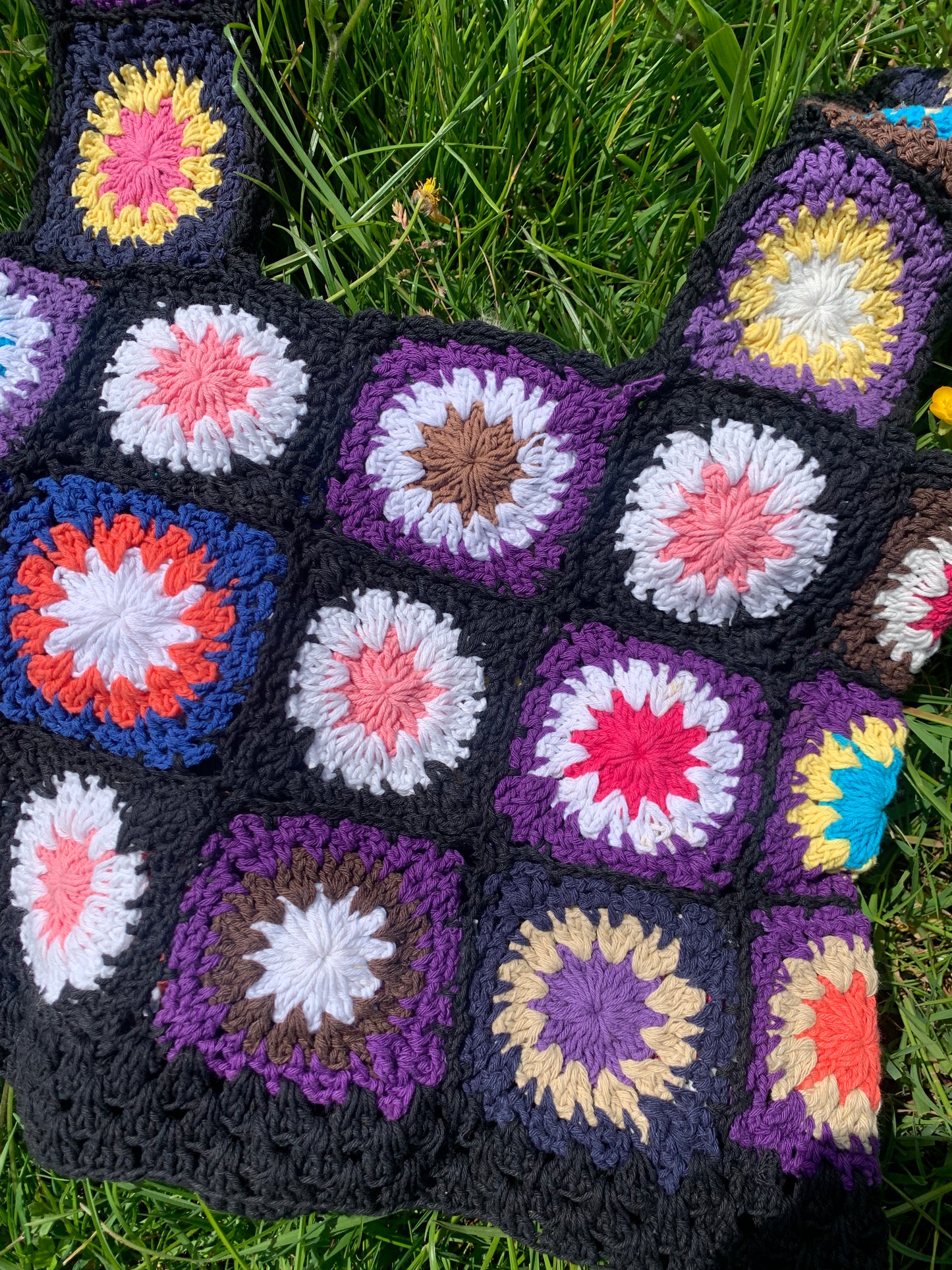 Patchwork Granny Square Crop Top - L