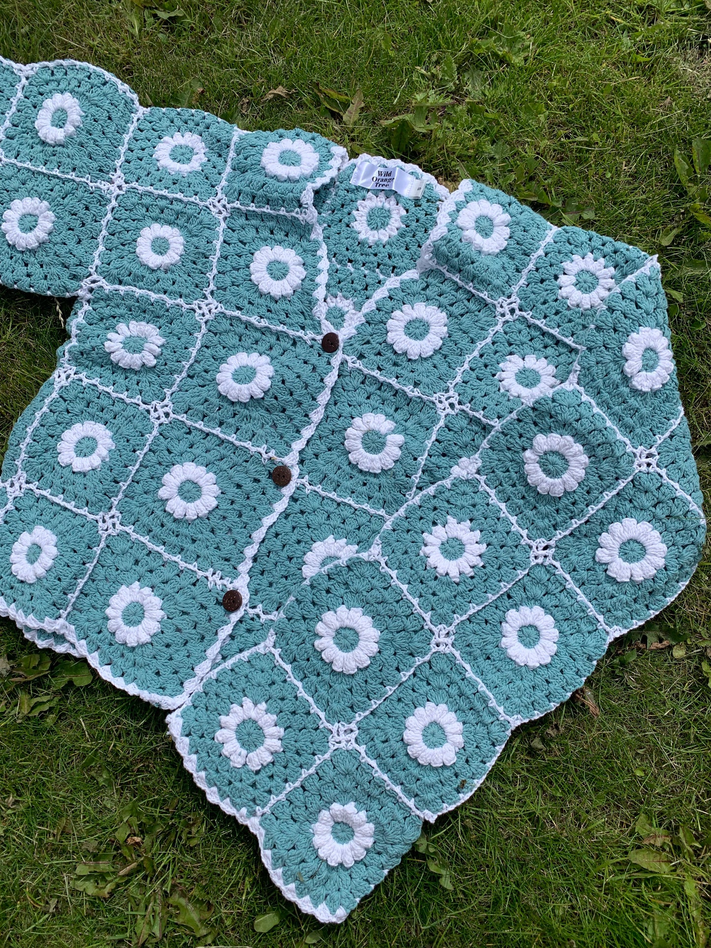 LAZY DAiSY Cardigan in Blue